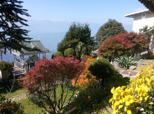 darjeeling-autumn-clear-mountain-view.jpg
