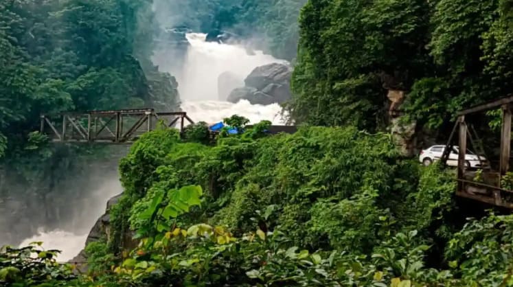 Top 10 Tourist Places in Meghalaya-Must-Visit – The Abode of Clouds